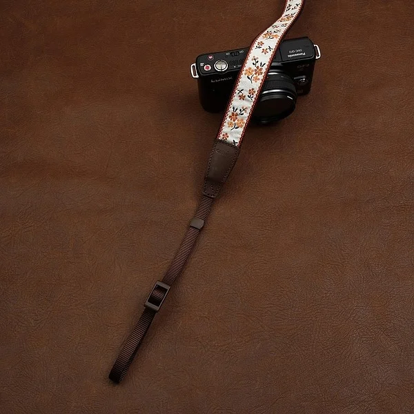 e-m10 Mark II と extended strap 2 をどう組み合わせる？リアルな使い勝手と価格のバランスを解説