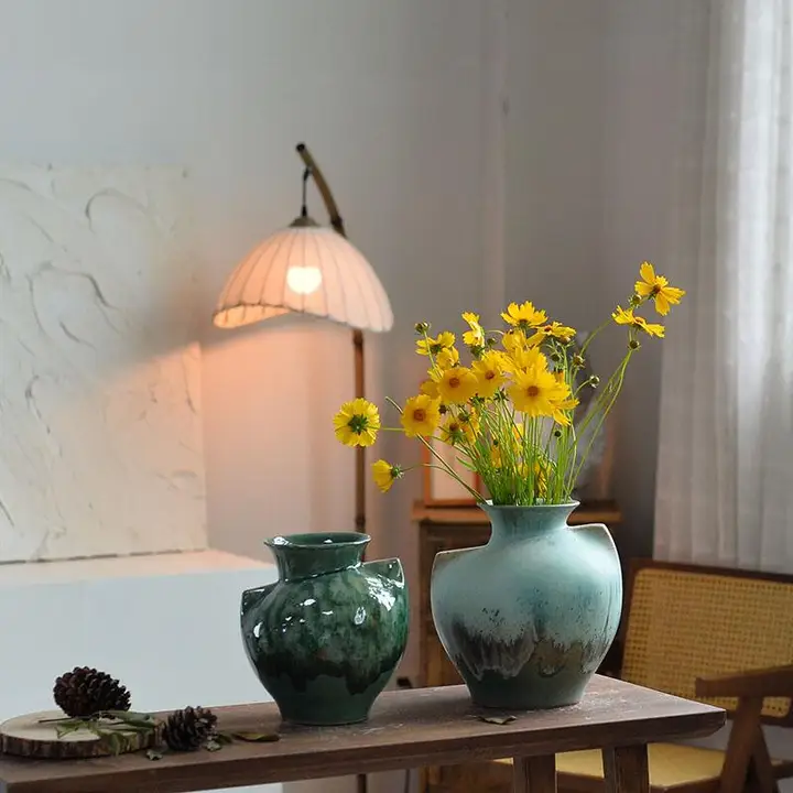 高級感ある緑色の異形陶器花瓶【水培用・セラミック・インテリア装飾】