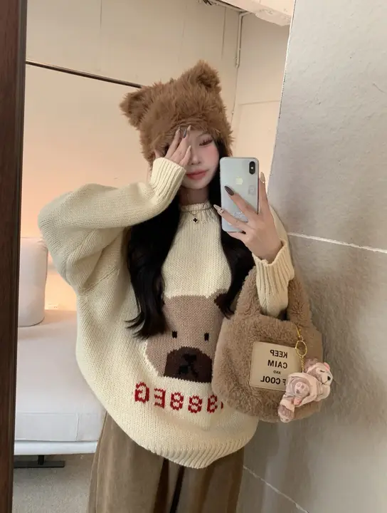 小熊柄ニットセーター【秋冬用・優雅なデザイン・ゆったりシルエット】（セットアップ対応）