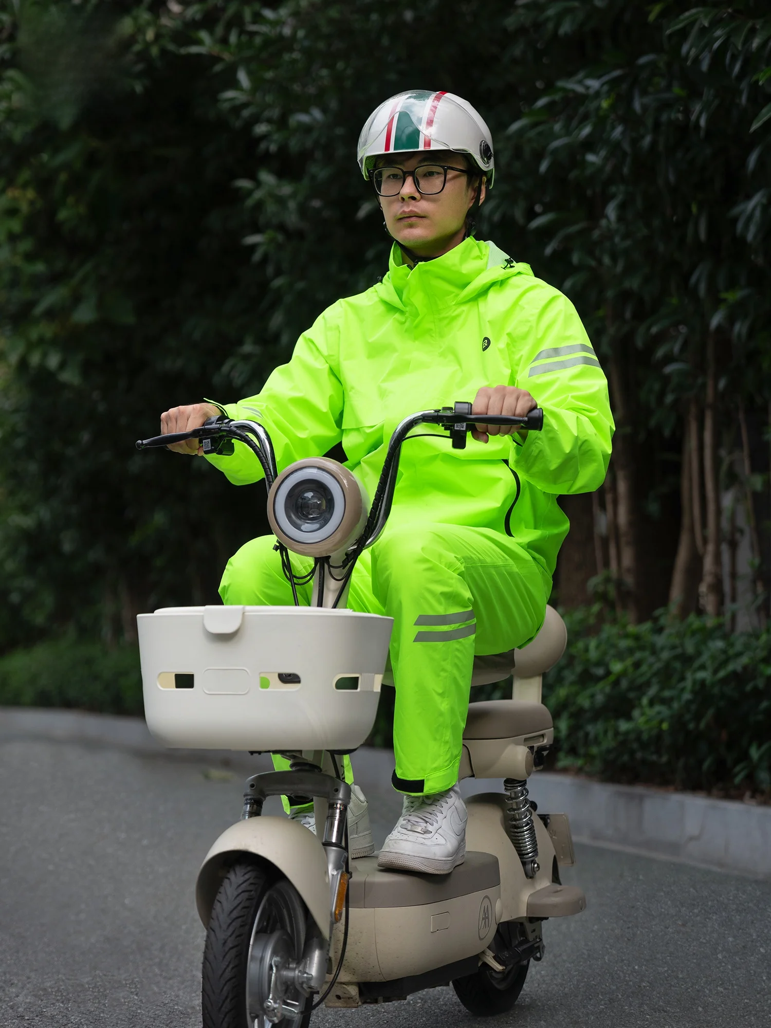 ROCKBROS YPY028 防水バイクレインウェア：上下分離式で電動バイク・自転車対応の実用性を徹底検証