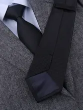桑蚕丝のシルク製黒ネクタイ【ビジネス用・韓国風・ダークパターン】