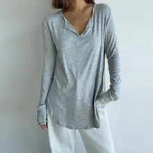 日焼け防止のラフなデザイン！アーチヘムのゆったり長袖カットソー【薄手・通気性・小Vネック】