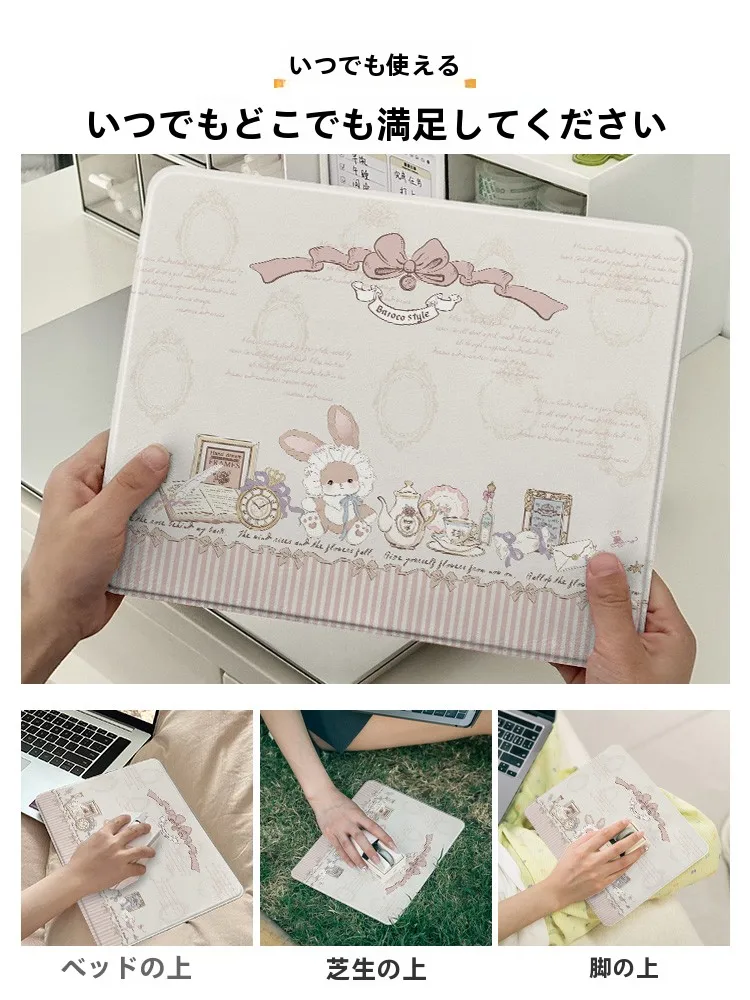 美しいイラストのマウスパッド：ゲーミングデスク周りの便利グッズとしての実用性と設計構成