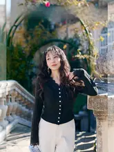 レース片と柔らかい質感が特徴のニットカーディガン【女性用・ルーズフィット・大きいサイズ対応】