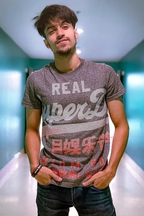 30代男性向けメンズTシャツのベスト5選は？着心地・デザイン・価格を比較してみた