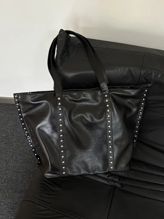 トートバッグ ショルダーバッグ レディース ヴィンテージ パンク スタッズ ブラック 通勤 デザイン性