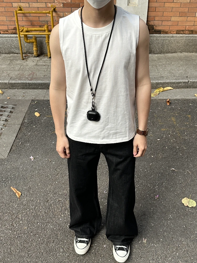 スリーブレスTシャツのベストな選び方は？4選で夏の日常をリラックスに