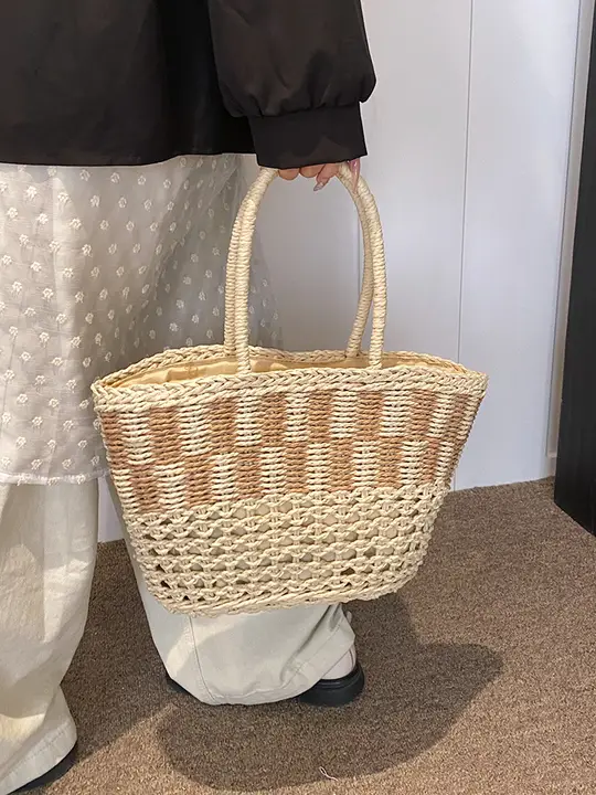 大容量 草編みトートバッグ【夏用・通勤・ビーチリゾート】（セットアップ対応）