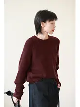 優雅なフィット感の全羊毛セーター【ラウンドネック・ショート丈・ゆったりタイプ】（セットアップ対応）