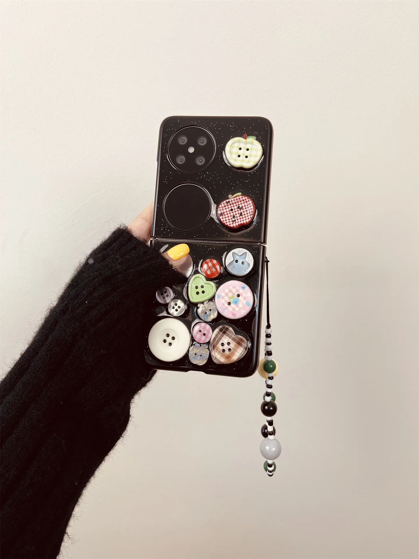 1枚でもオシャレなスマホケースは、こうやって選ぶ？