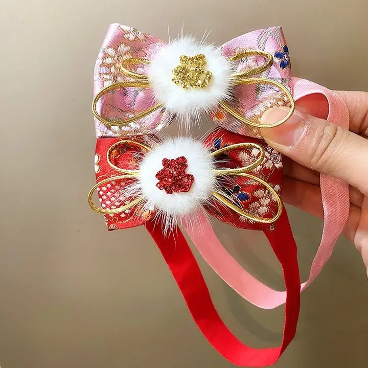 髪飾り キッズ ガールズ ヘアバンド カチューシャ チャイナテイスト 赤 お正月 迎春 百日 一歳