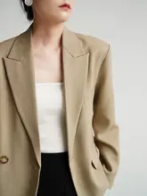 洗練されたデザイン！通勤に最適なミニマル感覚のジャケット【春用・女性用・フィット】