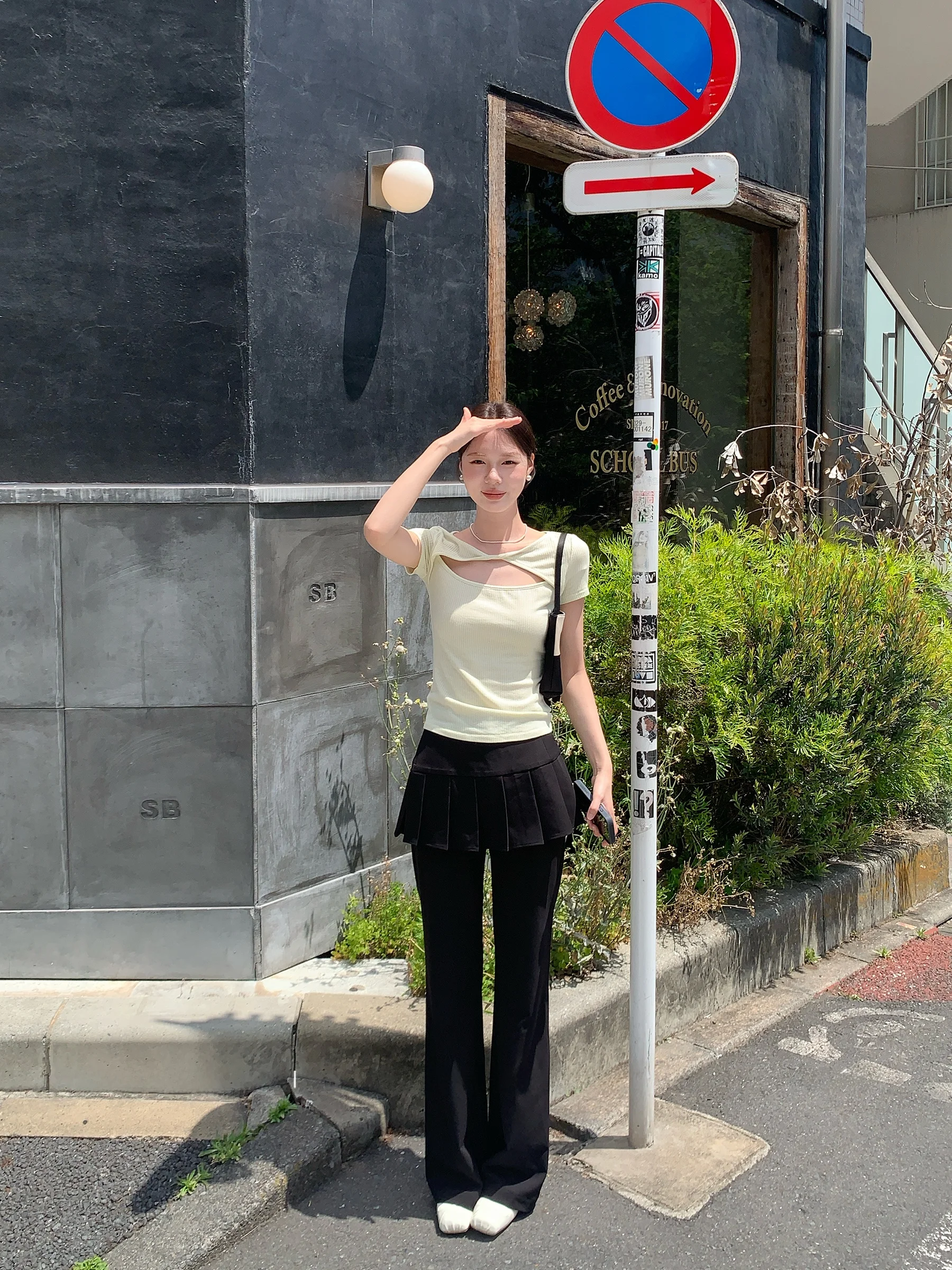 2026年夏のレディースファッションで「大花柄ハイウエストパンツ」はどう選ぶ？