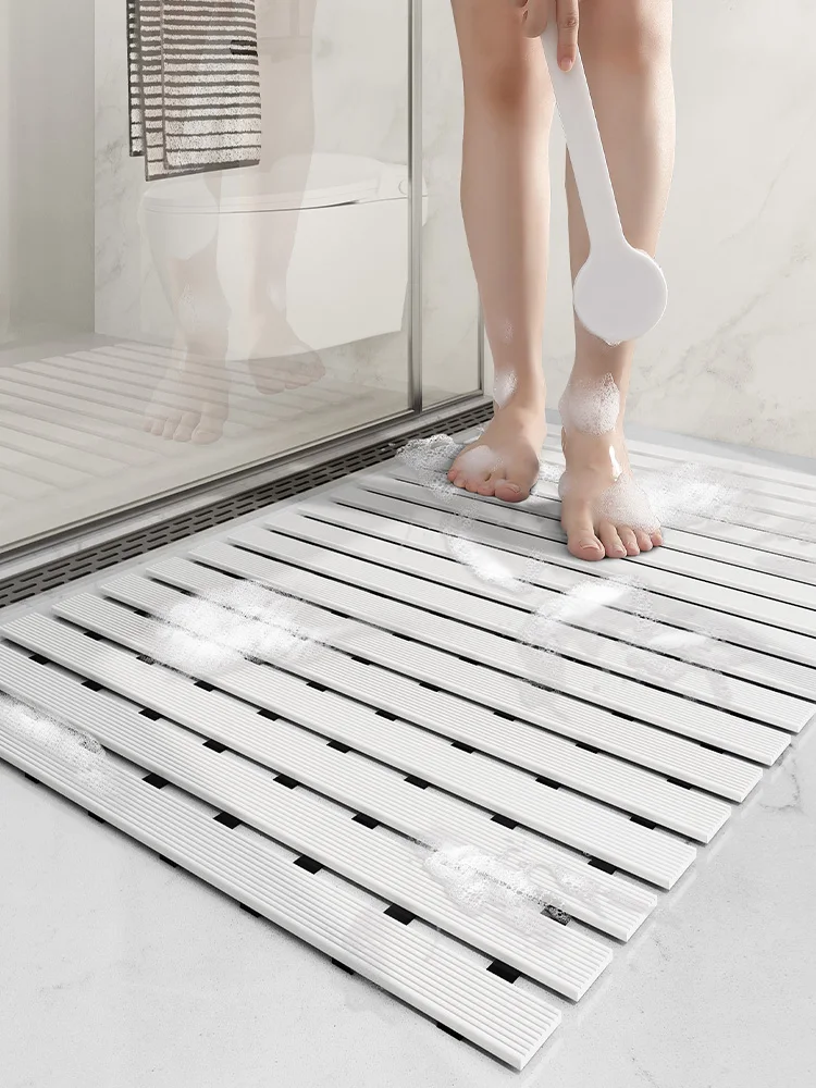 お風呂場のカビ予防に欠かせない「水切り」は、本当にこれで解決できる？
