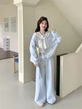 バイカラーストライプ刺繍スウェットシャツとフレアパンツのセットアップ（セットアップ対応）