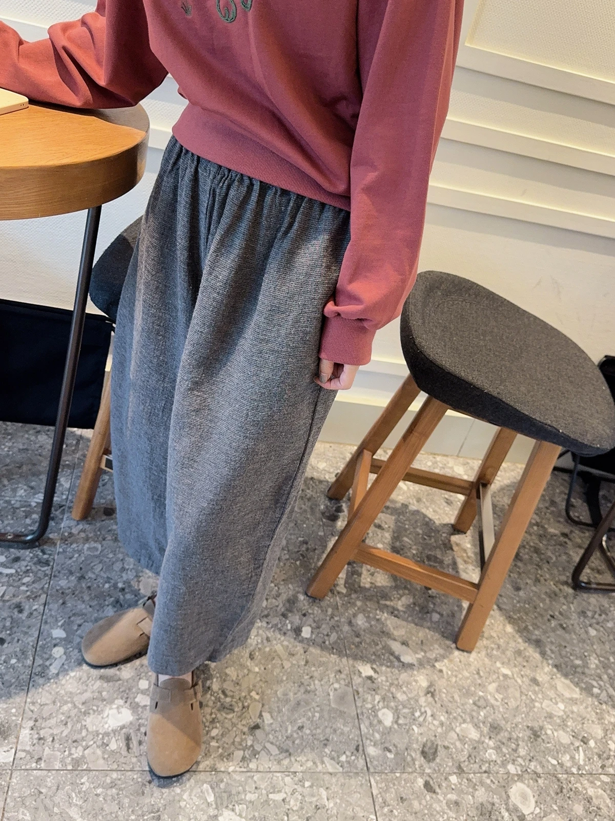 グレースウェットパンツを着るなら、どうやってコーデを組むべき？