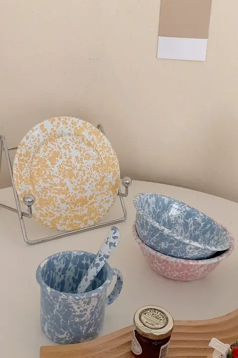赤ちゃん用ブルーエナメル食器【皿・デザートボウル・オートミールボウル・フルーツサラルボウル・マグカップ】