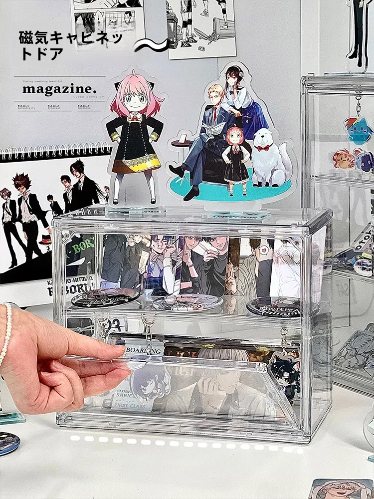 アクリル製透明ディスプレイケース：推しグッズの見せる収納に最適な棚タイプ