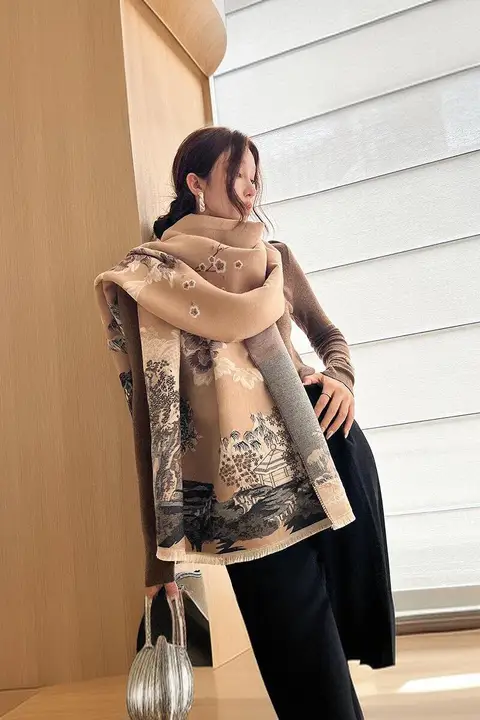 冬の必需品！水墨山水デザインのリバーシブルスカーフ【極上の柔らかさ・レトロ国風・ショールとしても使用可】