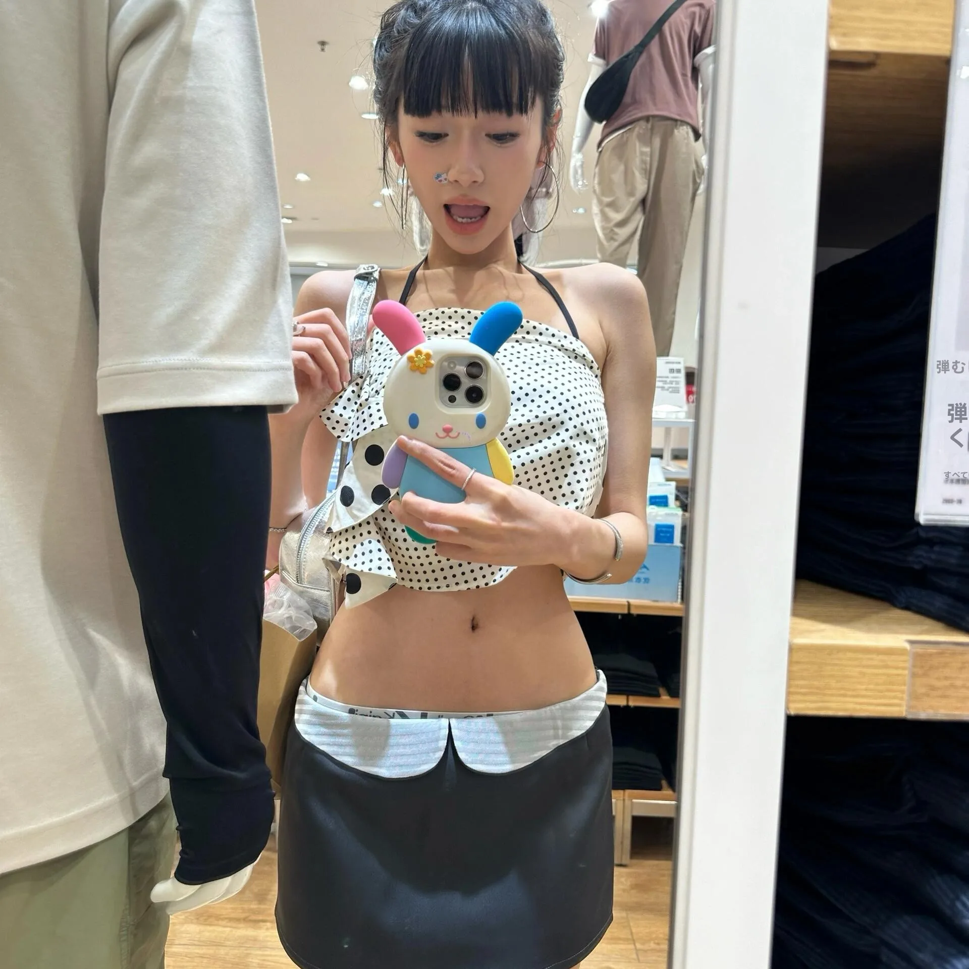 ミニスカートを選ぶときに迷うのは、本当に「スタイル」なのか？