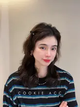 ヘアクリップ コームクリップ 前髪アレンジ 韓流 上品 きれいめ 着回し 「Cookie」
