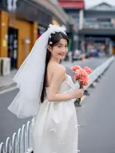 花飾り付きウェディングベール【ボリューム感・結婚式用・写真撮影用】