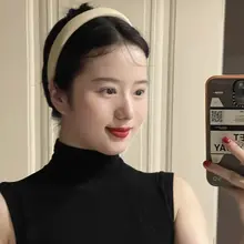 華やかさ漂うシンプルカラーのスポンジヘアバンド【頭頂高機能・エレガントなヘアアクセサリー】