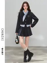 春の新作 カラーブロックデザインのショートシャツとプリーツスカートの女性用コーディネート（セットアップ対応）