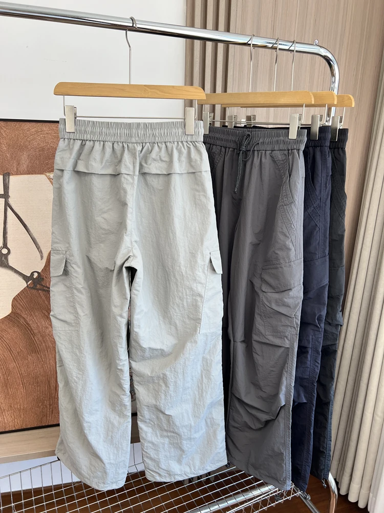 アウトドアパンツを買うときに迷う？この1本で秋の日常をぐっと楽にできる