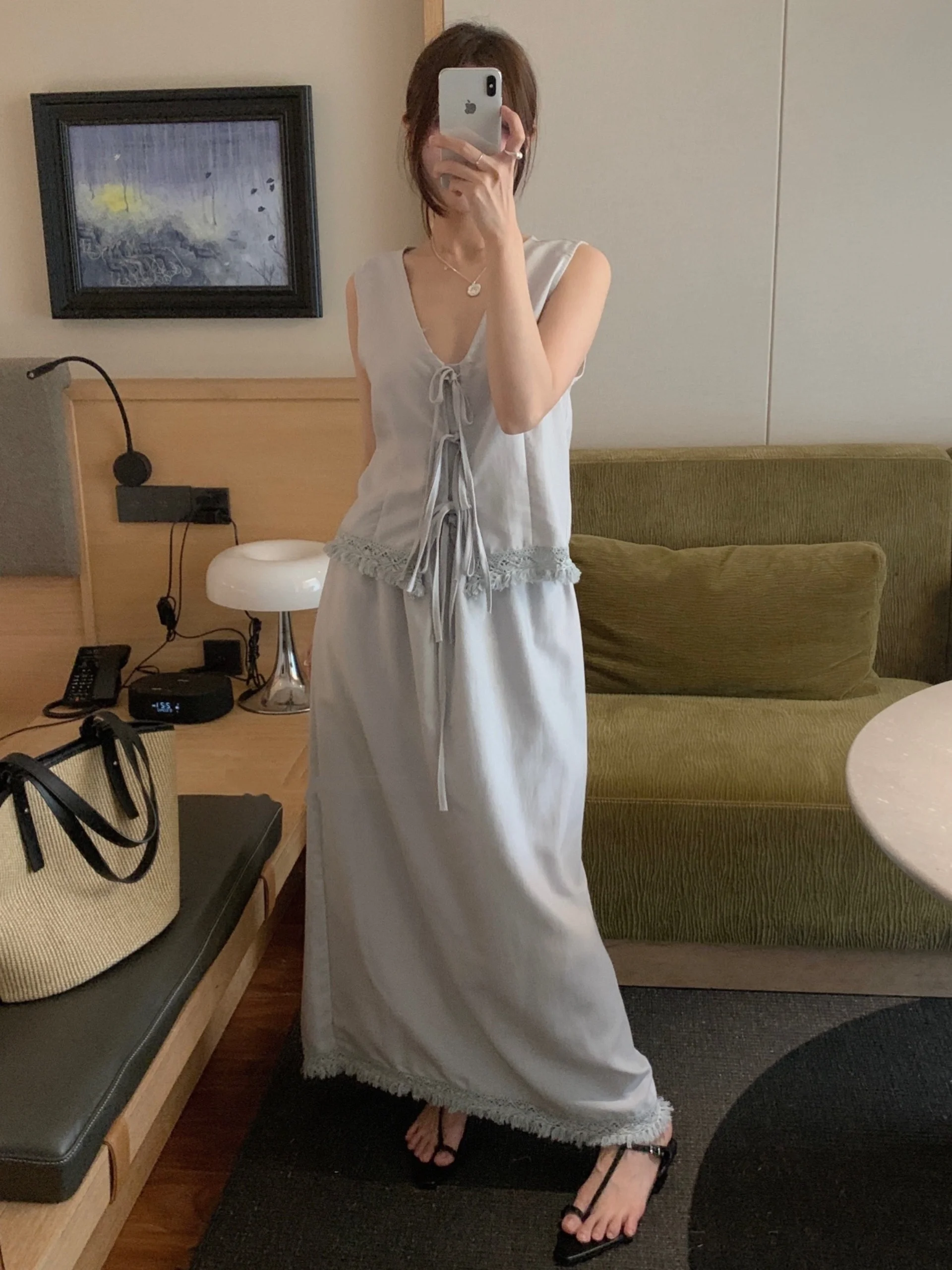 ボブヘアに似合う服のベストな選び方は？厳選3選