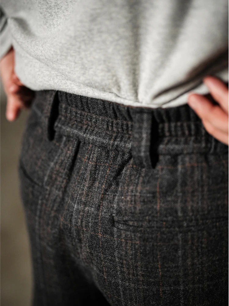 カーキ色のパンツを選ぶときに迷うなら、この1本で解決できる？