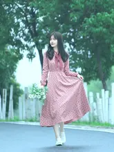 小花柄の長袖ミディドレス【コットンリネン・ナチュラルスタイル】