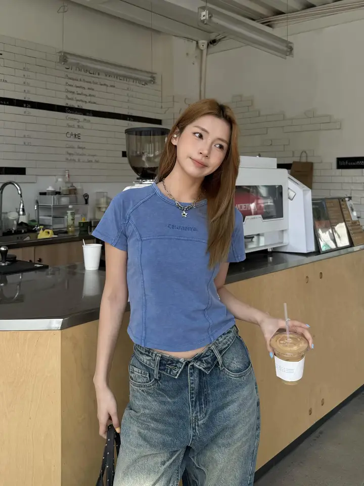 アメリカンビンテージ風デニム調ウォッシュ加工のデコンストラクション半袖Tシャツ【レディース・ショート丈】