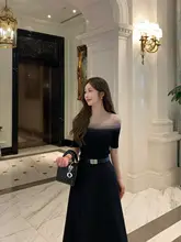小柄向け黒ハイウエストスカート【デザイン性のある短丈トップス・春に最適】（セットアップ対応）