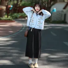 刺繍入り小翻領ニットカーディガン【春秋用・レトロデザイン・短め】
