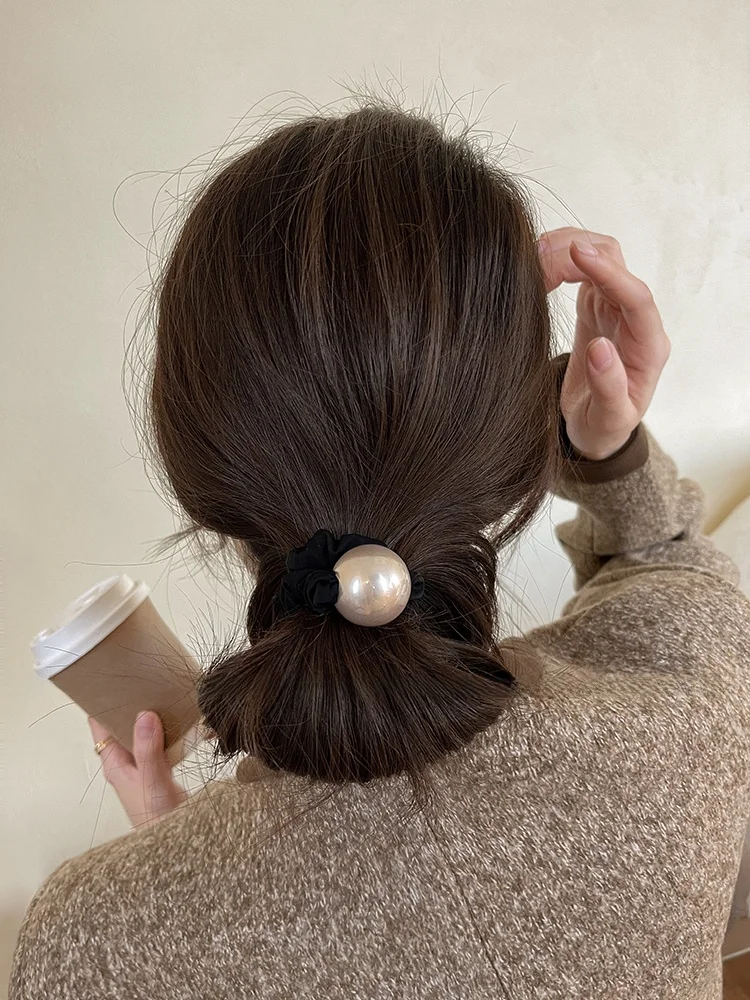 パール付きヘアゴムはどのように選べばいいの？高級感と実用性のバランスを取る方法