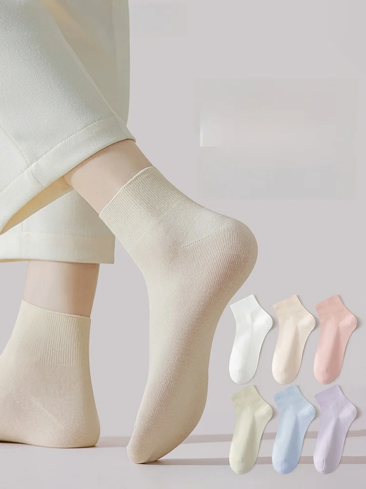 足の裏が臭うのはなぜ？夏の通勤生活で“無臭”を実現する1つのアイテムとは？