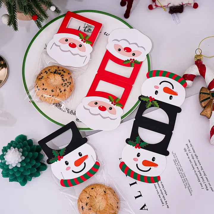 クリスマスデコレーション用紙カード【ギフトやお菓子包装に最適・吊り下げ可能】（セットアップ対応）