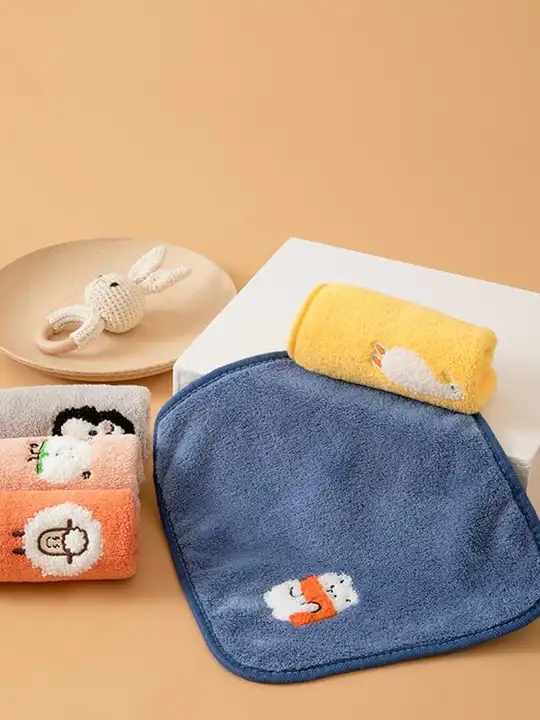 刺繍入り吸水ハンドタオル【ソフト素材・小型・洗顔用・ギフト向け】