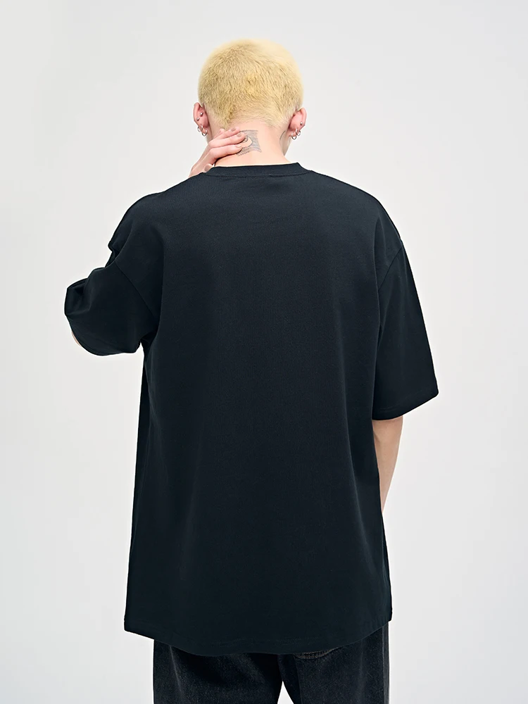 大人に合うキャラクターTシャツは、本当に存在するの？