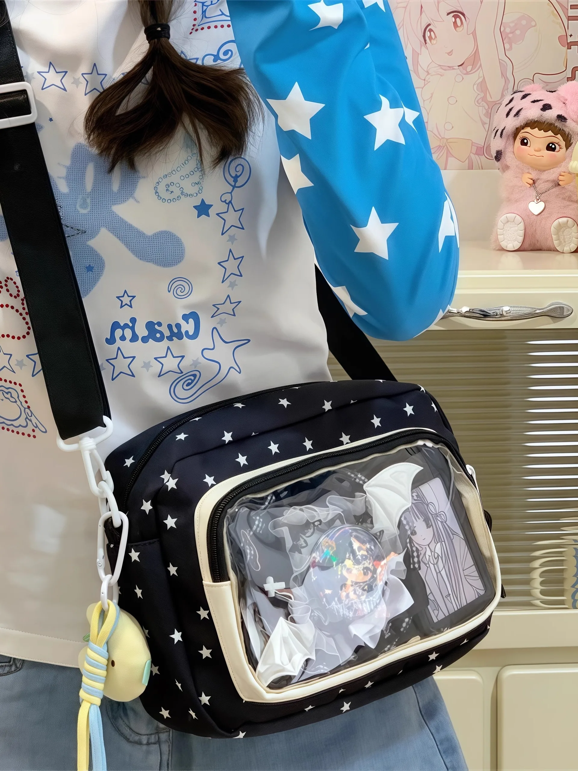 学生時代の日常を彩る、軽くておしゃれなショルダーバッグはどれがおすすめ？