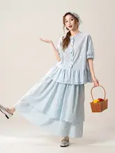 刺繍入りバタフライリボン付き半袖シャツとハイウエスト丈スカートの美しいコーディネート（セットアップ対応）