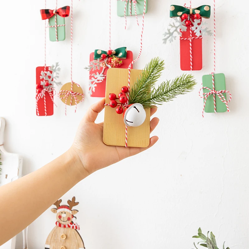 はぎれ クリスマス オーナメント：北欧風木製壁掛け飾りの実用性と使い方