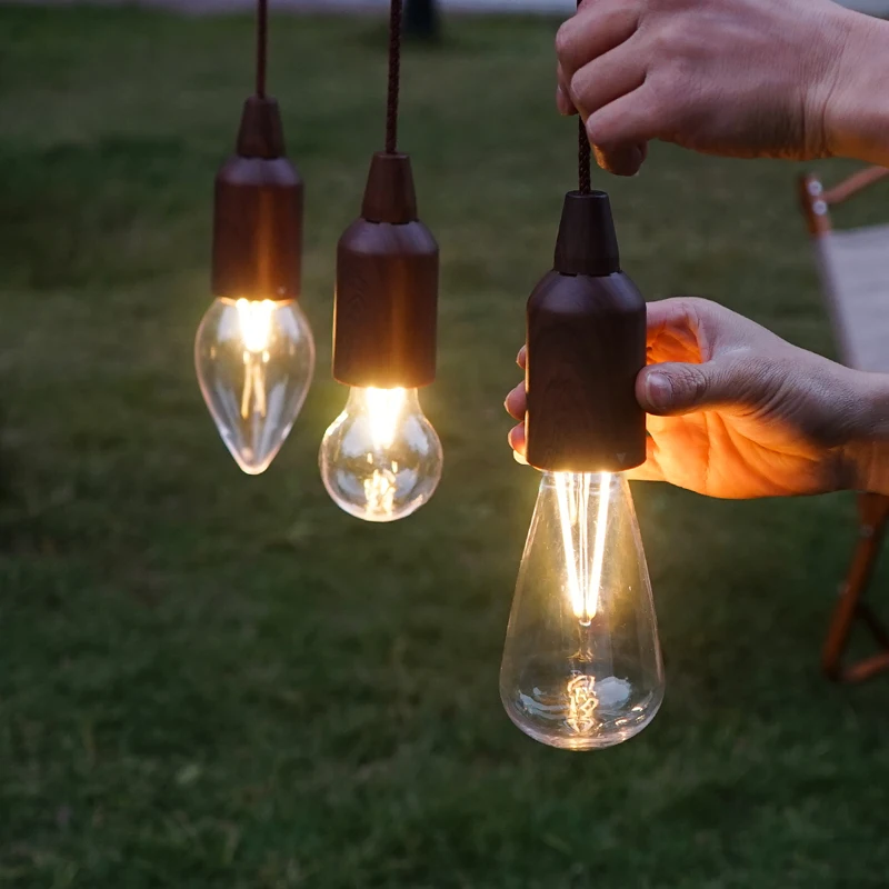 キャンプランプ 携帯式 LED ラインライト：設置方法と実際の使用シーンを解説