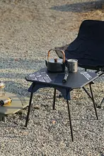 アウトドア両用折りたたみプラスチックテーブル【携帯可能・バーベキュー・ピクニック・軽量・昇降機能付き】