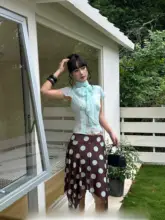 水色のフィット感あるショートトップス【春夏用・シフォン・フランス風デザイン】