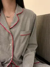 ブラックストライプの長袖パジャマ【春秋用・女性向け・着用可能】