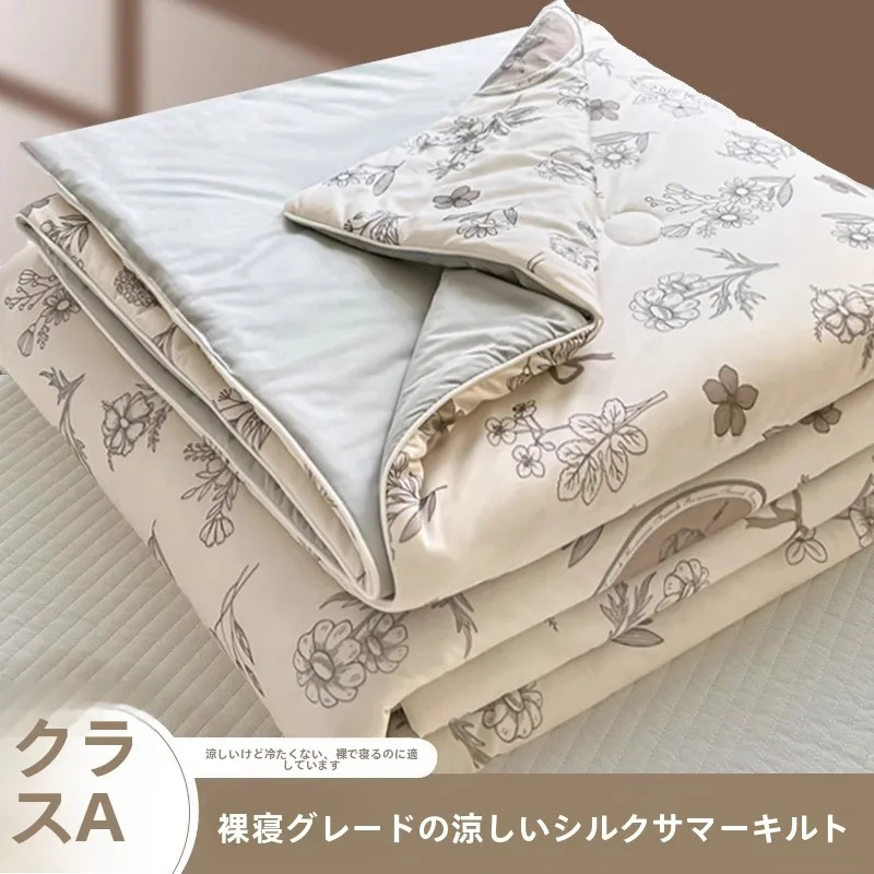 夏の夜、肌がじんわりとひんやりする布団は、どう選ぶ？