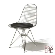 金属製のダイニングチェア【シンプルデザイン・一人用・バウハウススタイル】