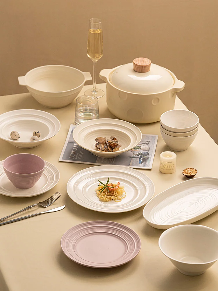 景徳鎮製 釉下彩の碗皿セット：高級感と実用性を兼ね備えた家庭用食器の選び方